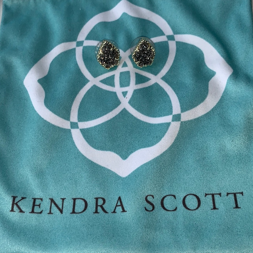 Kendra Scott “Tessa” Earrings